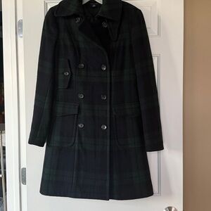Tommy Hilfiger black watch plaid wool coat. Size small. Double breasted.